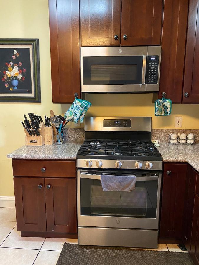 Private Large La Bedroom W Private Half-Bathroom - Ac - Wifi - Private Fridge Near Usc - Exposition Park - Usc Memorial Coliseum - Banc Of California Stadium - Downtown Los Angeles Dtla - University Of Southern California Usc! Exterior foto