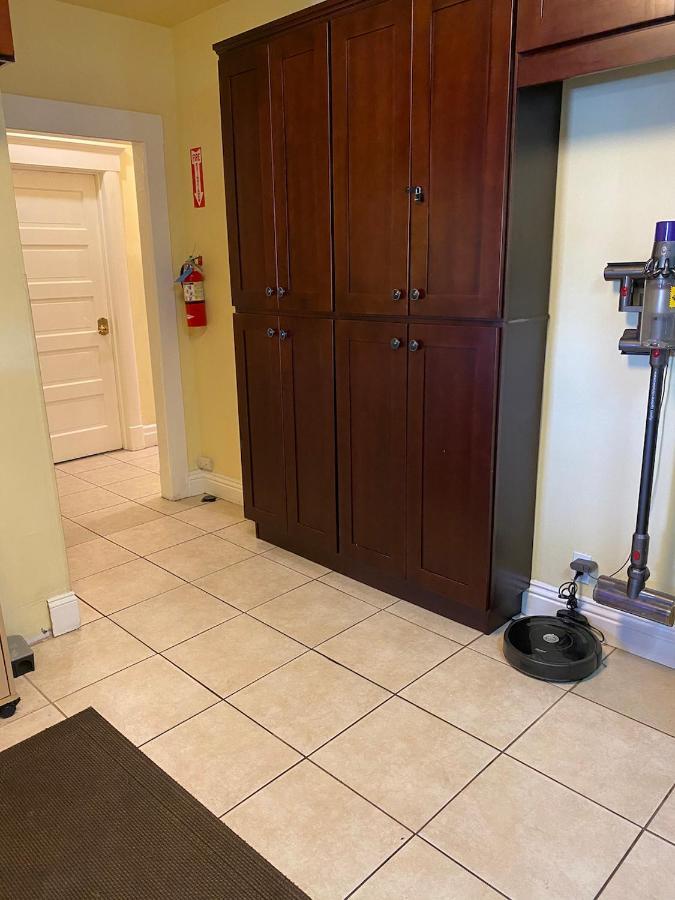 Private Large La Bedroom W Private Half-Bathroom - Ac - Wifi - Private Fridge Near Usc - Exposition Park - Usc Memorial Coliseum - Banc Of California Stadium - Downtown Los Angeles Dtla - University Of Southern California Usc! Exterior foto