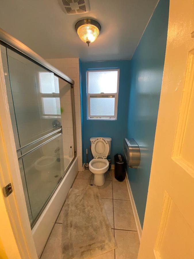 Private Large La Bedroom W Private Half-Bathroom - Ac - Wifi - Private Fridge Near Usc - Exposition Park - Usc Memorial Coliseum - Banc Of California Stadium - Downtown Los Angeles Dtla - University Of Southern California Usc! Exterior foto