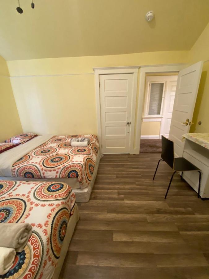 Private Large La Bedroom W Private Half-Bathroom - Ac - Wifi - Private Fridge Near Usc - Exposition Park - Usc Memorial Coliseum - Banc Of California Stadium - Downtown Los Angeles Dtla - University Of Southern California Usc! Exterior foto