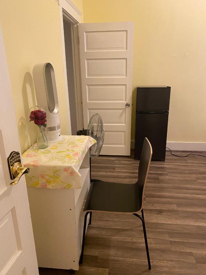 Private Large La Bedroom W Private Half-Bathroom - Ac - Wifi - Private Fridge Near Usc - Exposition Park - Usc Memorial Coliseum - Banc Of California Stadium - Downtown Los Angeles Dtla - University Of Southern California Usc! Exterior foto